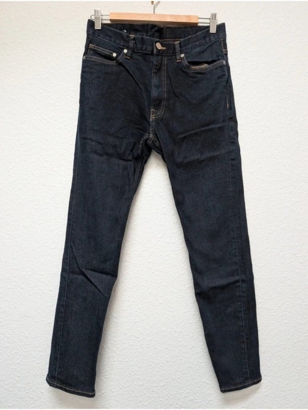 H&M Men's 31 Dark Wash Blue Slim Cut Jeans &Denim